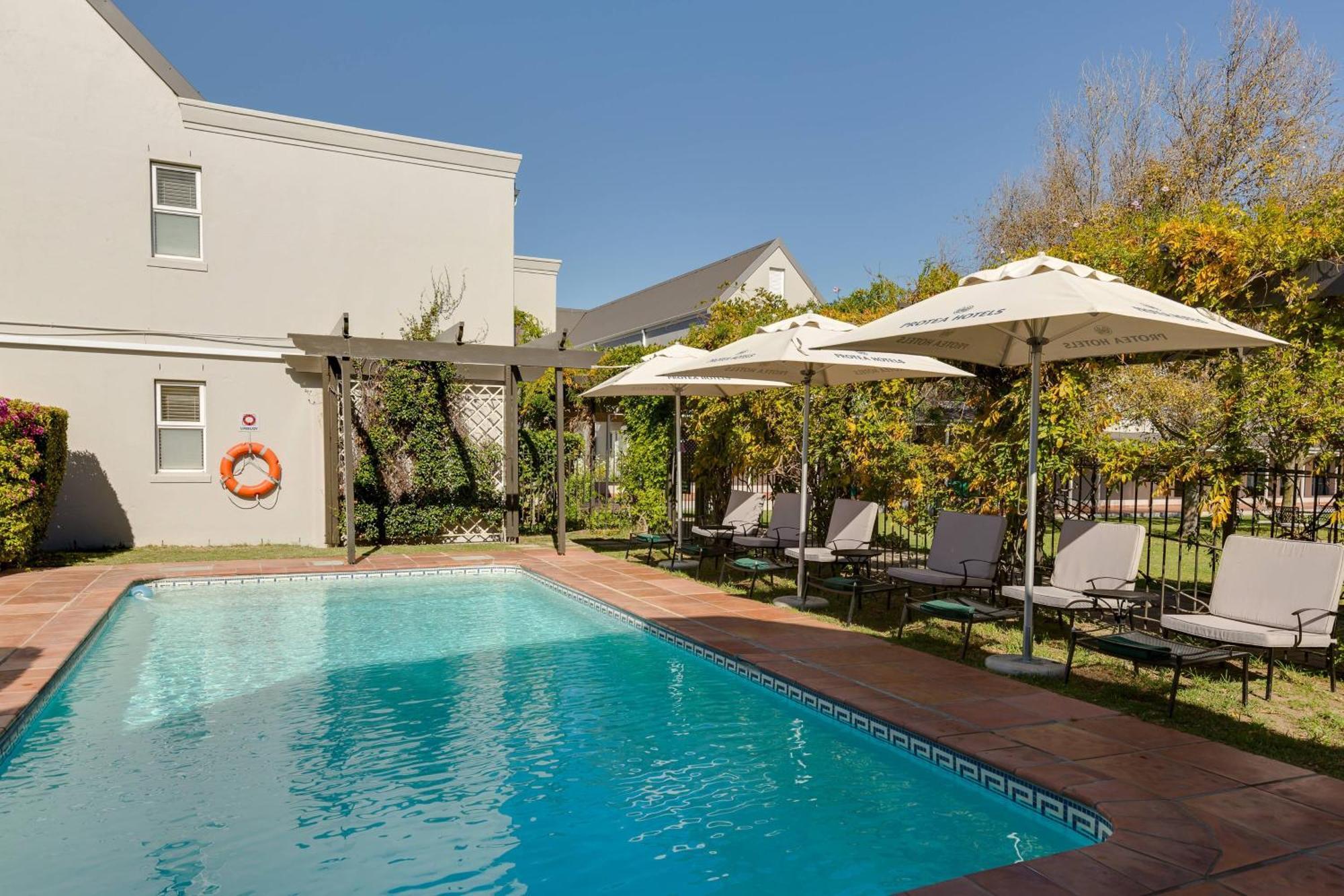 Protea Hotel By Marriott Cape Town Mowbray Eksteriør billede