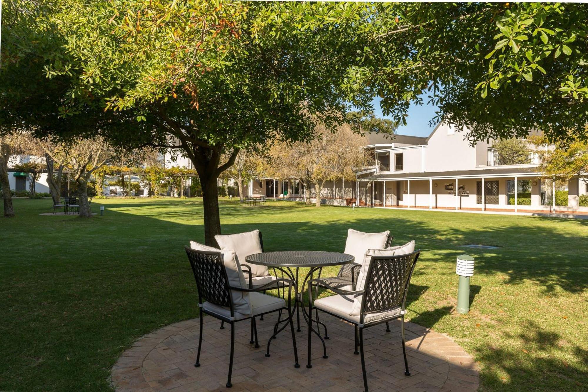 Protea Hotel By Marriott Cape Town Mowbray Eksteriør billede